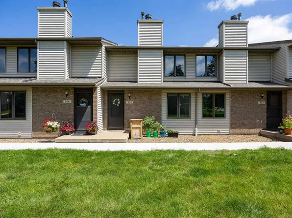 904 W Side Dr, Iowa City, IA 52246