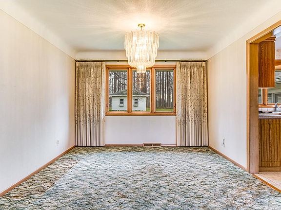 5th image of 28940 Hidden Valley Dr