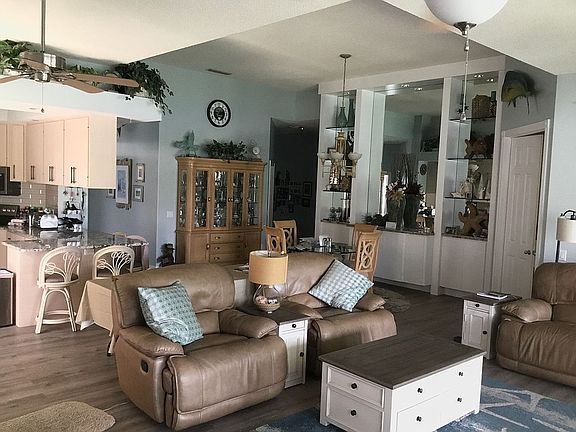 5th image of 8402 E Garden Oaks Cir