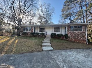 902 McLendon Dr #B, Scottdale, GA 30079