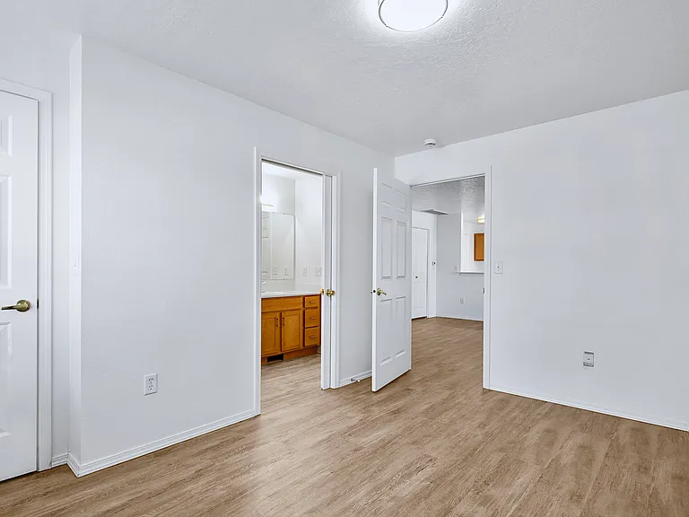 5775 N Garrett St #102 — Photo 20