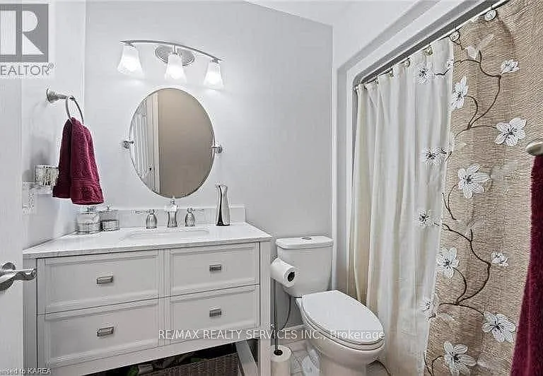 172 Macdougall Dr — Photo 22