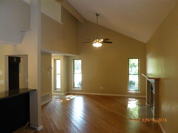 5th image of 2508 NE Kingsbriar Pl