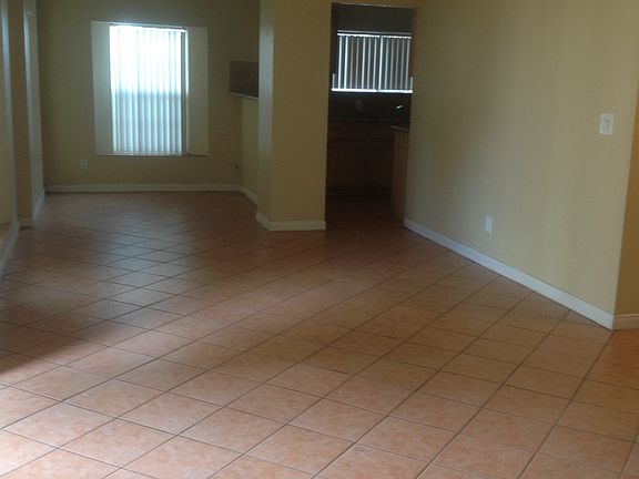 5th image of 2111 N Pershing Ave