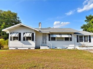 145 Bates Ave SE, Winter Haven, FL 33880