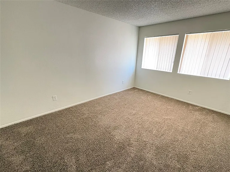3210 W Orange Ave #22 — Photo 15