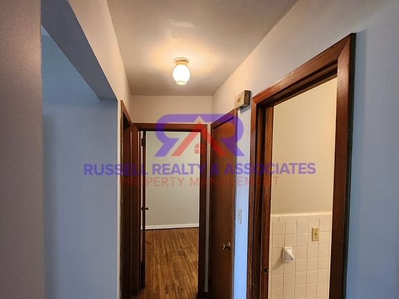 4th image of 1128 Thomason Ave APT C