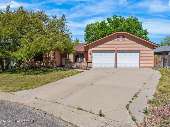 67 Holly Way, Parachute, CO 81635