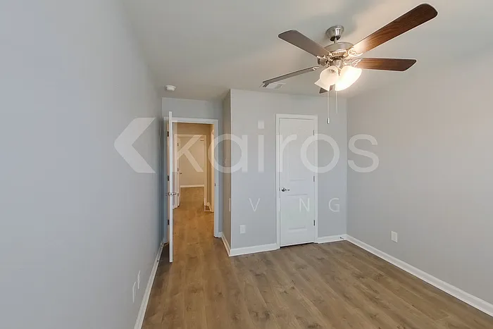 122 Santiago Ct — Photo 11