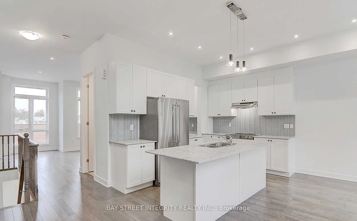 Building Photo - 11 Howick Ln