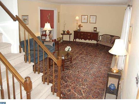 3rd image of 630 Atkinson Ln