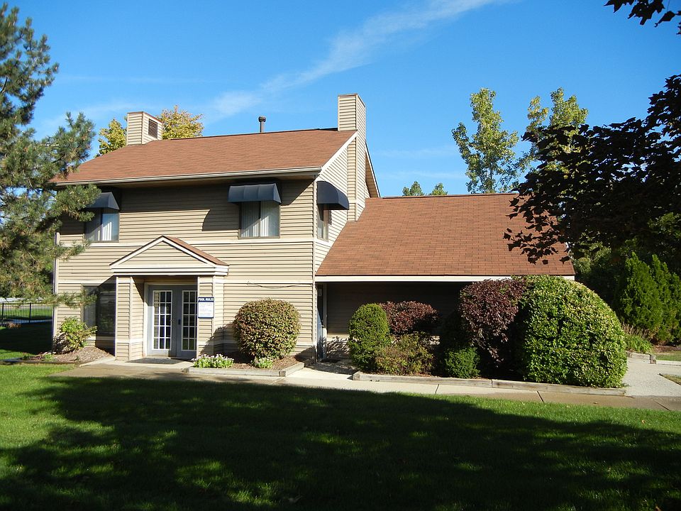 1st image of 101 Oakbrook Dr #209