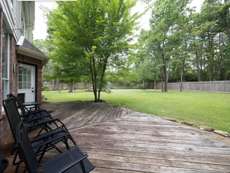14 Guinevere Pl — Photo 31