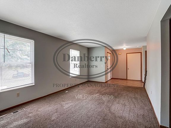 2nd image of 3602 Willow Run Dr