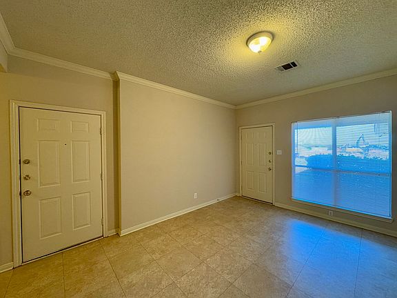 4th image of 1511 Breezy Dr