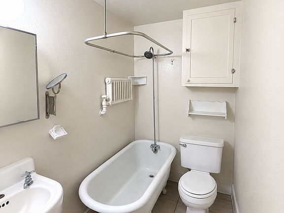 4th image of 529 N Nevada Ave APT 7