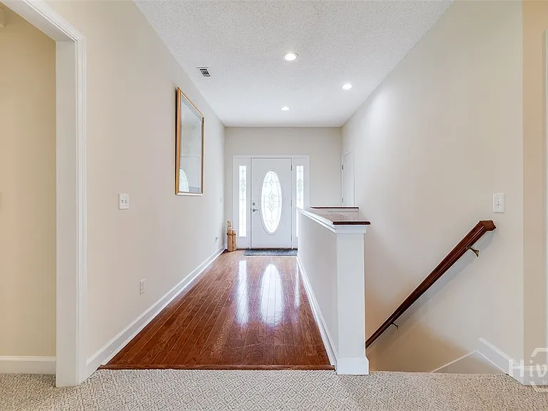 886 Waterford Landing Rd — Photo 4