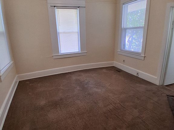 4th image of 1503 Victoria Blvd APT A