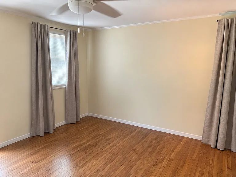 536 Overlook St — Photo 2