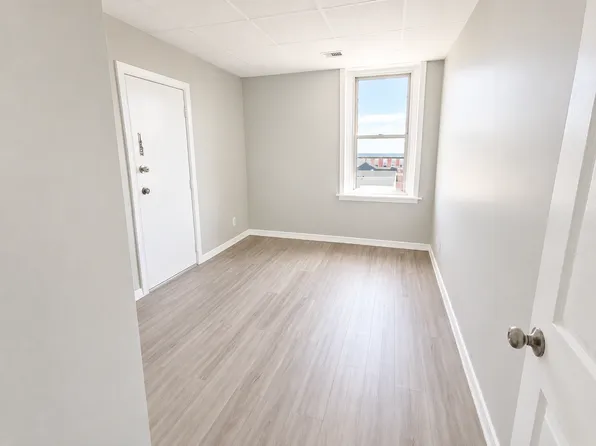 587 N 6th St, Newark, NJ