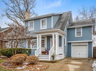 840 Prospect St, Elgin, IL 60120