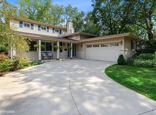 802 S Dymond Rd, Libertyville, IL 60048