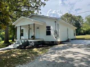 35 Oak St, Evening Shade, AR 72532