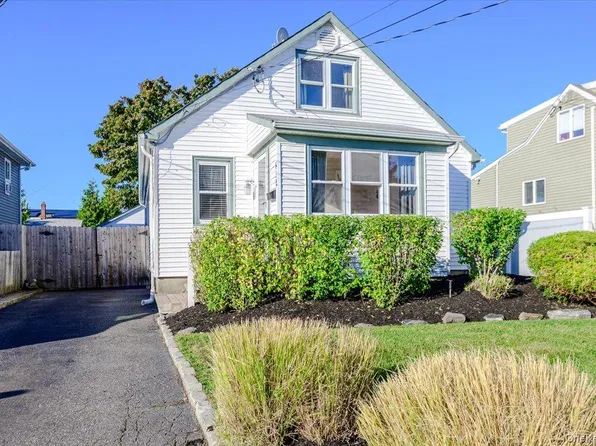 412 Fire Island Avenue, Babylon, NY 11702