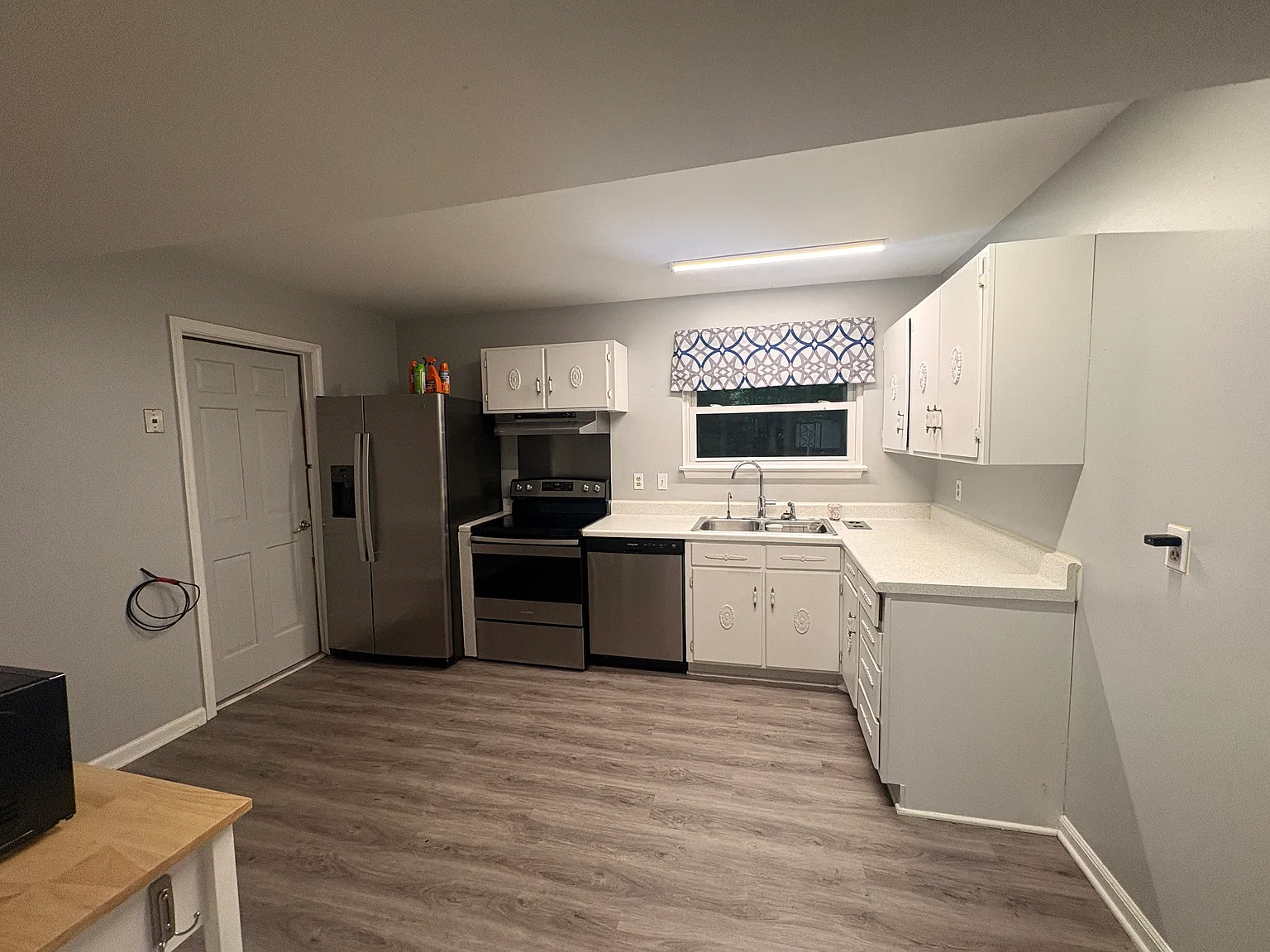 4 bed, 2000 sqft, $2,500 — Photo 4