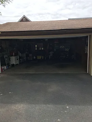 Rented by MTY Group, Inc | media 32