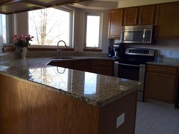 4th image of 1077 Sugarhouse Ln