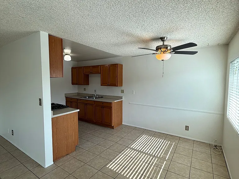 935 Springfield St #D — Photo 3