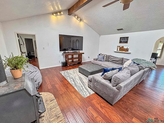 5th image of 20 Fairmont Ct