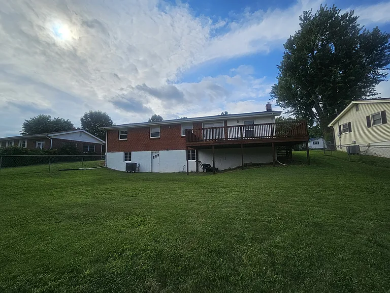 551 Woodland Cir — Photo 20