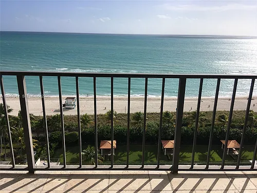 2625 Collins Ave #1407 Photo 1