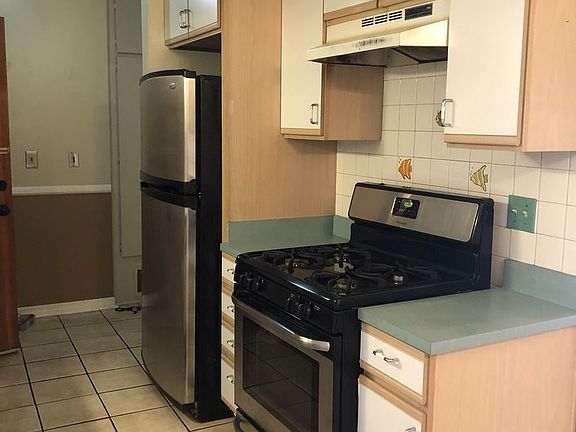 3rd image of 4855 Cole St Unit 27