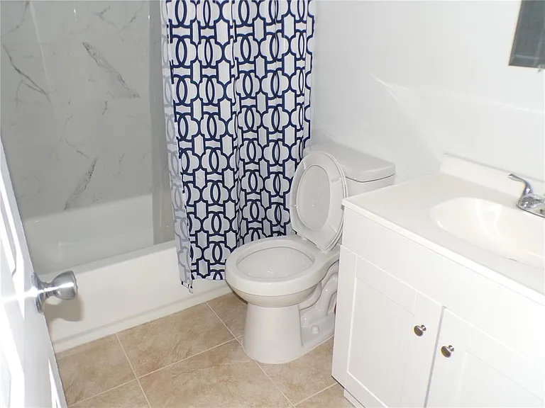 1258 Barbara Dr #106 — Photo 8