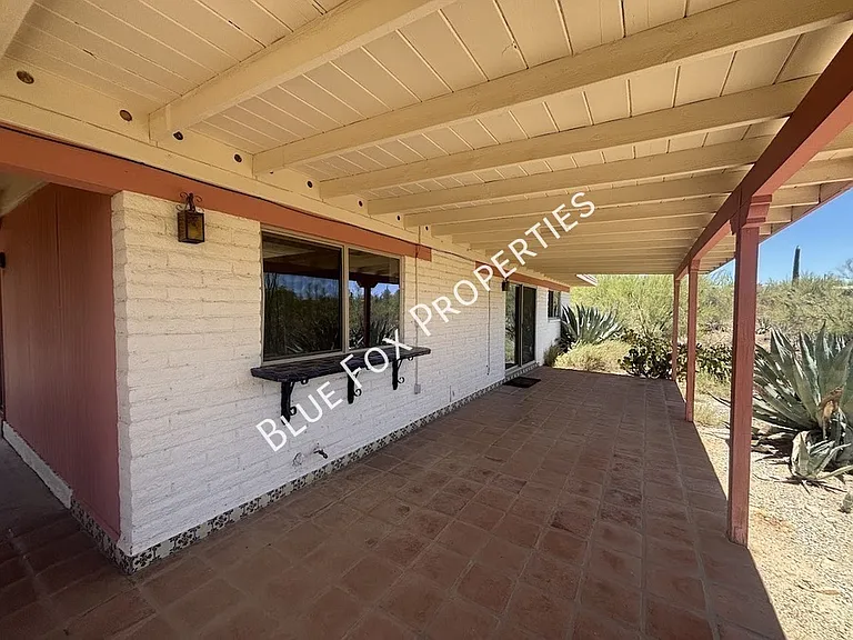 6521 N Calle Padre Felipe — Photo 3