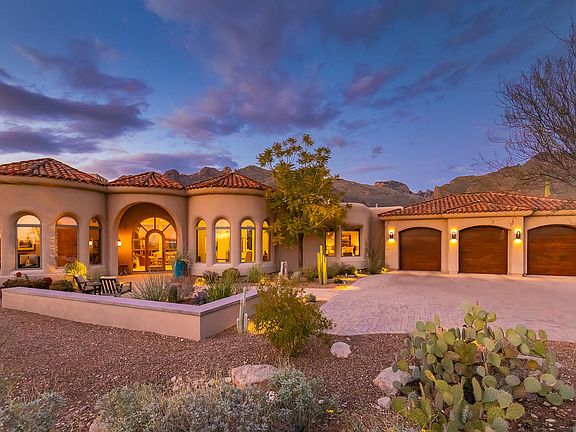 3rd image of 1647 E Desert Garden Dr