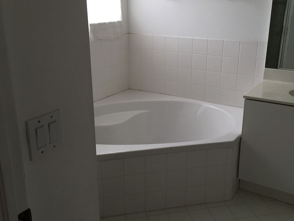 2nd image of 5250 NW 109th Ave