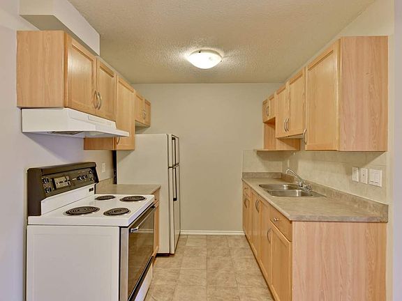 2nd image of 15616 100th Ave NW