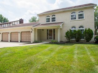 547 Harding Ave, Glen Ellyn, IL 60137