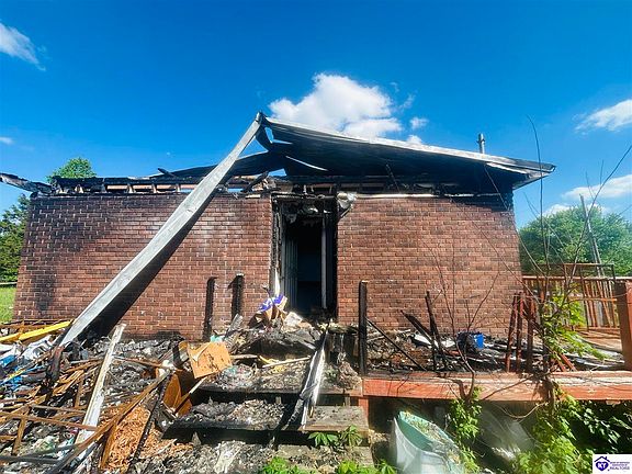 3rd image of 3474 Burns Rd