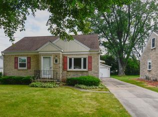 1466 McCormick St, Green Bay, WI 54301