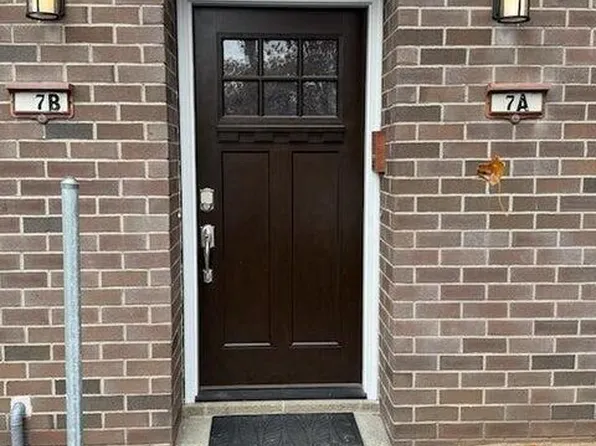 7 Elgin St #B, Albany, NY 12205