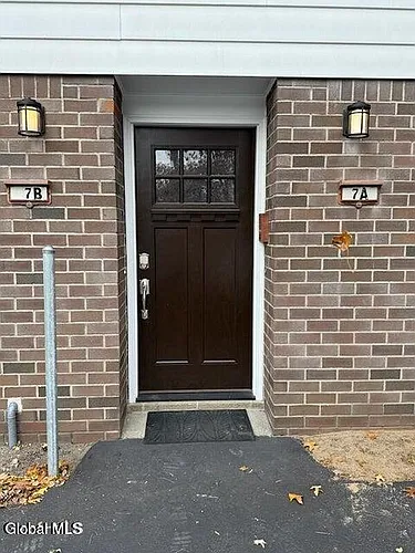 7 Elgin St #B Photo 1