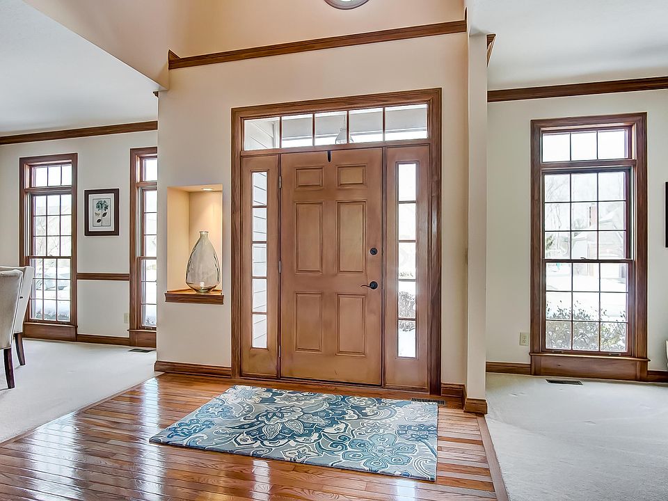 1st image of 3064 Montclair Ave