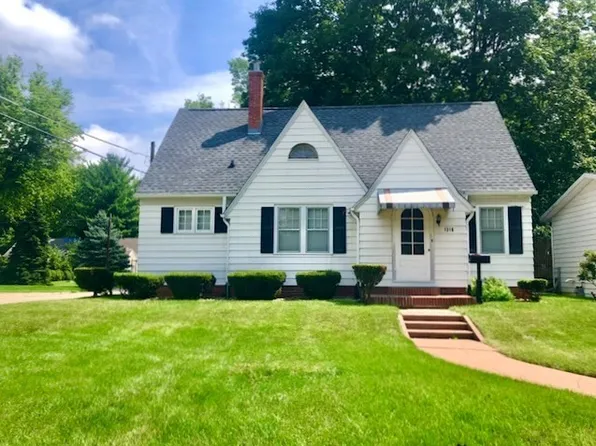 1316 6th Ave, Sterling, IL 61081