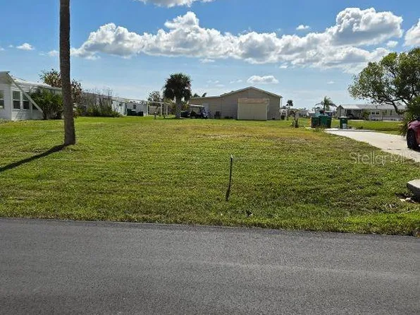 2745 Grebe Ln #9, Englewood, FL 34224