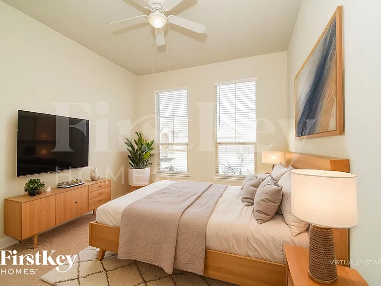 15013 Gladstone Dr — Photo 12